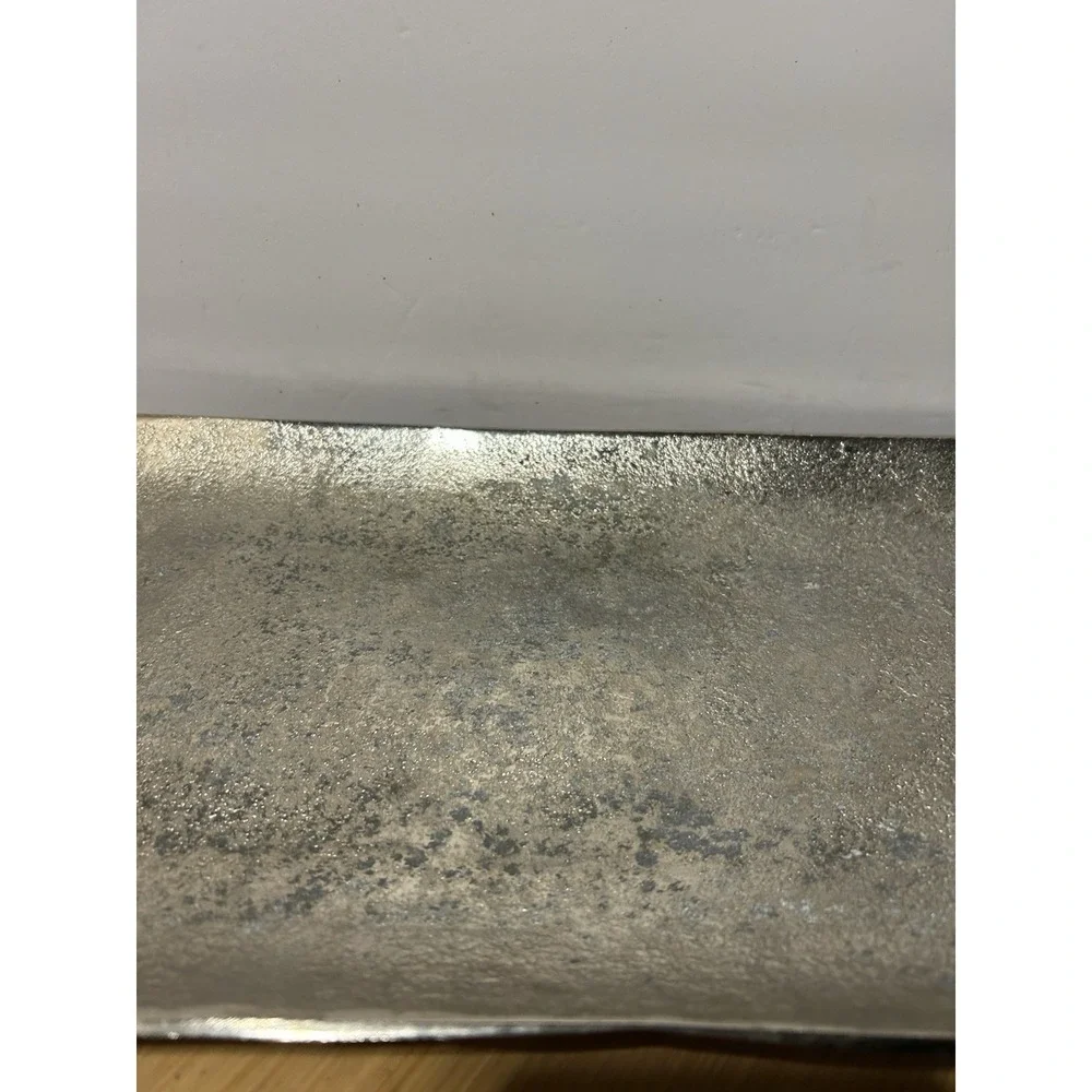 Silver‎ Aluminum Tray With 
